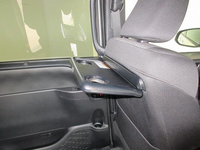 ヴォクシー ＺＳ　タイプ１　クルマイス　両側パワースライド　後席モニタ　保証付　１年間走行距離無制限　トヨタ認定中古車　ナビ　フルセグ　バックカメラ　ＥＴＣ　スマートキー　ＬＥＤヘッドランプ　純正アルミホイール　ワンオーナー（27枚目）