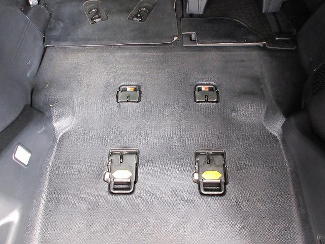 ヴォクシー ＺＳ　タイプ１　クルマイス　両側パワースライド　後席モニタ　保証付　１年間走行距離無制限　トヨタ認定中古車　ナビ　フルセグ　バックカメラ　ＥＴＣ　スマートキー　ＬＥＤヘッドランプ　純正アルミホイール　ワンオーナー（73枚目）