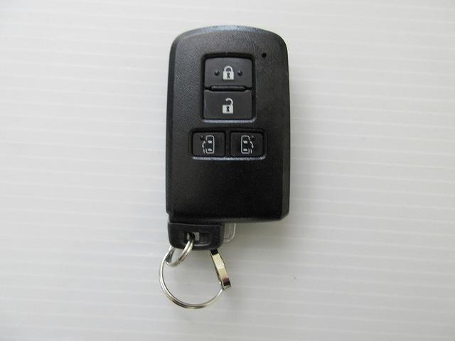 ヴォクシー ＺＳ　タイプ１　クルマイス　両側パワースライド　後席モニタ　保証付　１年間走行距離無制限　トヨタ認定中古車　ナビ　フルセグ　バックカメラ　ＥＴＣ　スマートキー　ＬＥＤヘッドランプ　純正アルミホイール　ワンオーナー（80枚目）