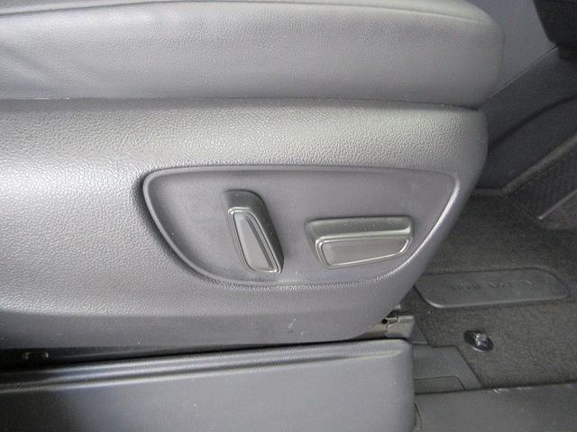 アルファード Z サンルーフ 後席モニタ 踏み間違加速抑制 保証1年 走行距離無制限 トヨタ認定中古車 ディスプレイオーディオ ナビ フルセグ 全方位モニタ ETC LEDヘッドランプ 純正アルミホイール ワンオーナー(17枚目)