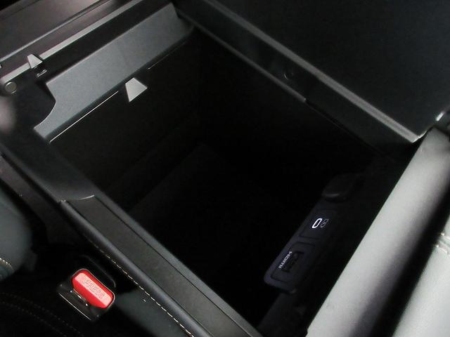 アルファード Z サンルーフ 後席モニタ 踏み間違加速抑制 保証1年 走行距離無制限 トヨタ認定中古車 ディスプレイオーディオ ナビ フルセグ 全方位モニタ ETC LEDヘッドランプ 純正アルミホイール ワンオーナー(19枚目)