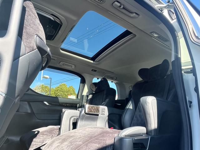 ヴェルファイア ２．５Ｚ　Ｇエディション　後席モニタ　両パワースライド　サンルーフ　走行距離無制限　トヨタ認定中古車　１１インチナビ　フルセグ　バックカメラ　ＥＴＣ　スマートキー　ＬＥＤヘッドランプ　パワーシート　純正アルミホイール　電動リア（4枚目）