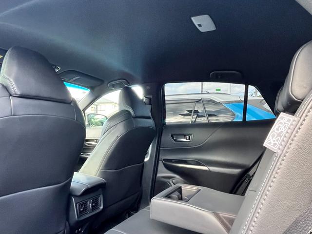 ハリアーハイブリッド Ｚ　踏み間違い加速抑制　１５００Ｗコンセント　ディーラー保証１年走行距離無制限　ドラレコ　ディスプレイオーディオ　ナビ　フルセグ　全方位モニタ　ＥＴＣ　スマートキー　ＬＥＤ　パワーシート　純正アルミ（4枚目）