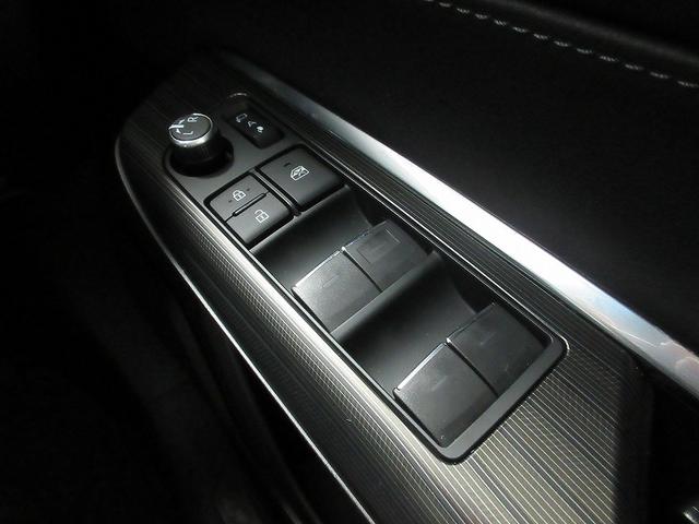 ハリアーハイブリッド Ｚ　踏み間違い加速抑制　１５００Ｗコンセント　ディーラー保証１年走行距離無制限　ドラレコ　ディスプレイオーディオ　ナビ　フルセグ　全方位モニタ　ＥＴＣ　スマートキー　ＬＥＤ　パワーシート　純正アルミ（24枚目）