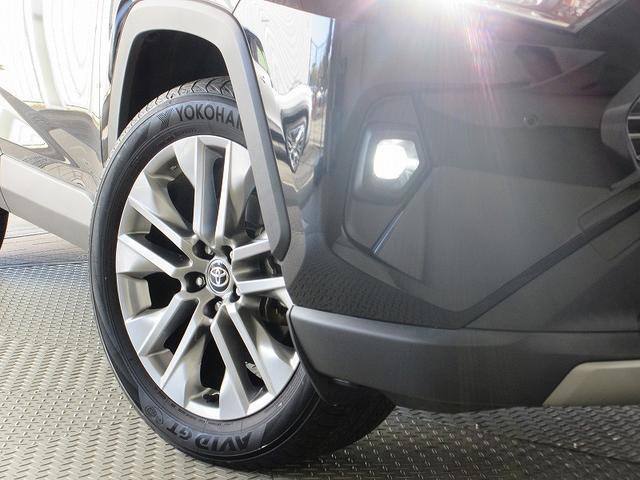 ＲＡＶ４ Ｇ　Ｚパッケージ　踏み間違い加速抑制　全方位モニタ　保証１年間走行距離無制限　ディスプレイオーディオ　ナビ　フルセグ　バックカメラ　ＥＴＣ　ＬＥＤヘッドランプ　シートヒータークール　パワーシート　純正アルミ　電動リア（12枚目）