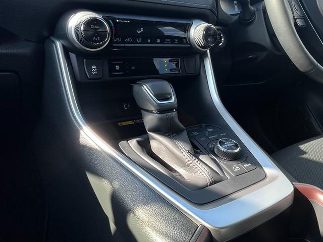 ＲＡＶ４ Ｇ　Ｚパッケージ　踏み間違い加速抑制　全方位モニタ　保証１年間走行距離無制限　ディスプレイオーディオ　ナビ　フルセグ　バックカメラ　ＥＴＣ　ＬＥＤヘッドランプ　シートヒータークール　パワーシート　純正アルミ　電動リア（39枚目）