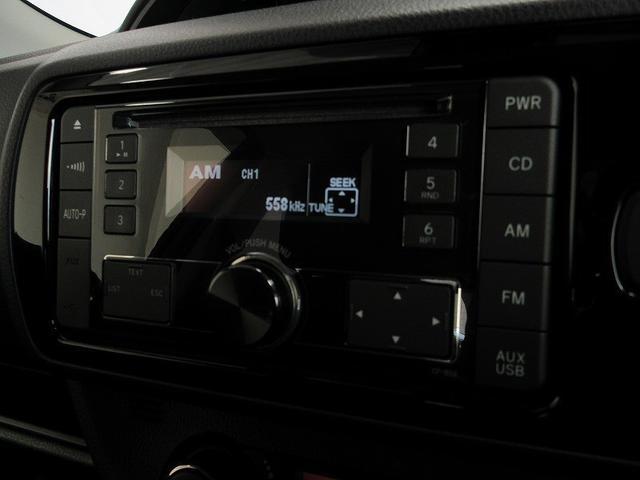 ヴィッツ ＨＶ　Ｆジョシュセキリフト　踏み間違い加速抑制　　ディーラー保証１年　走行距離無制限　トヨタ認定中古車　ＣＤ再生　サポカー　ＬＤＡ　ＰＫＳＢ　クリアランスソナー（8枚目）