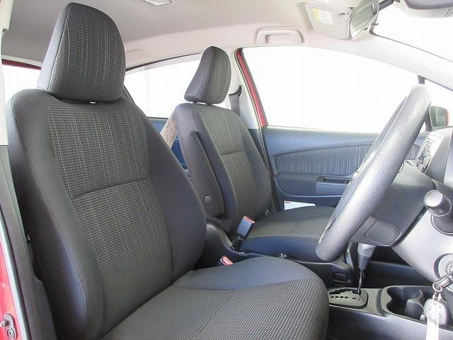 ヴィッツ ＨＶ　Ｆジョシュセキリフト　踏み間違い加速抑制　　ディーラー保証１年　走行距離無制限　トヨタ認定中古車　ＣＤ再生　サポカー　ＬＤＡ　ＰＫＳＢ　クリアランスソナー（21枚目）
