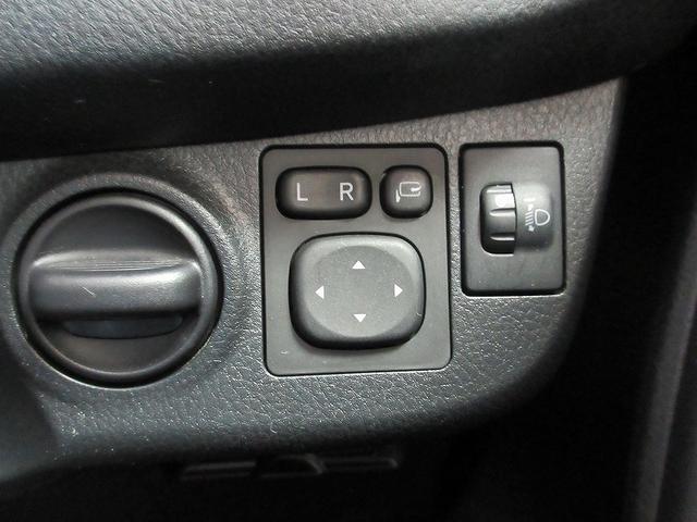 ヴィッツ ＨＶ　Ｆジョシュセキリフト　踏み間違い加速抑制　　ディーラー保証１年　走行距離無制限　トヨタ認定中古車　ＣＤ再生　サポカー　ＬＤＡ　ＰＫＳＢ　クリアランスソナー（38枚目）