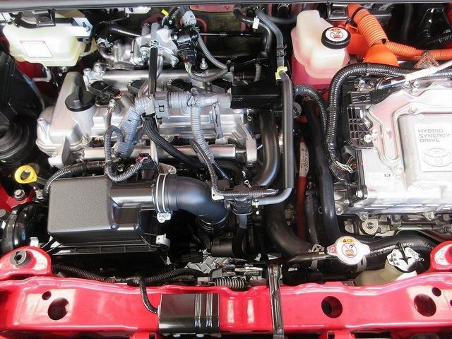 ヴィッツ ＨＶ　Ｆジョシュセキリフト　踏み間違い加速抑制　　ディーラー保証１年　走行距離無制限　トヨタ認定中古車　ＣＤ再生　サポカー　ＬＤＡ　ＰＫＳＢ　クリアランスソナー（72枚目）