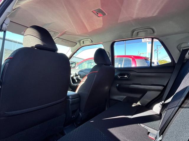 ライズ Ｚ　踏み間違い時加速抑制　保証１年付き　走行距離無制限　トヨタ認定中古車　ナビ　フルセグ　バックカメラ　ＥＴＣ　スマートキー　ＬＥＤヘッドランプ　シートヒーター　純正アルミホイール　ワンオーナー（4枚目）