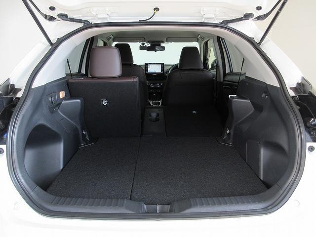 ヤリスクロス Ｚ　踏み間違い時加速抑制　全方位モニタ　保証　１年走行距離無制限　トヨタ認定中古車　ディスプレイオーディオ　ナビ　バックカメラ　ＥＴＣ　ＬＥＤヘッドランプ　純正アルミホイール　ワンオーナー（10枚目）