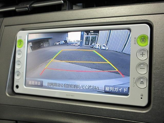 プリウス Ｓツーリングセレクション　加速抑制システム（トヨタ用品）　ドラレコ　トヨタディーラー保証１年走行距離無制限　トヨタ認定中古車　ナビ　ワンセグ　バックカメラ　ＣＤ再生　ＥＴＣ　スマートキー　ＬＥＤヘッドランプ　ワンオーナー（7枚目）