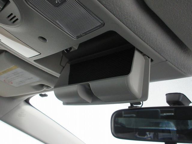 プリウス Ｓツーリングセレクション　加速抑制システム（トヨタ用品）　ドラレコ　トヨタディーラー保証１年走行距離無制限　トヨタ認定中古車　ナビ　ワンセグ　バックカメラ　ＣＤ再生　ＥＴＣ　スマートキー　ＬＥＤヘッドランプ　ワンオーナー（29枚目）