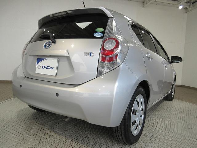 アクア Ｇ　トヨタディーラー保証１年走行距離無制限　加速抑制システム（トヨタ用品）　ナビ　ワンセグ　ＣＤ再生　ＥＴＣ　スマートキー　ワンオーナー（67枚目）