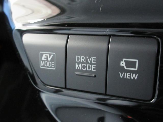 プリウス Ｓ　踏み間違い時加速抑制　ドラレコ　保証１年　走行距離無制限　トヨタ認定中古車　ナビ　ワンセグ　バックカメラ　ＣＤ再生　ＥＴＣ　スマートキー　ＬＥＤヘッドランプ　純正アルミホイール　ワンオーナー（42枚目）