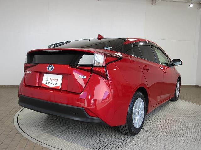 プリウス Ｓ　踏み間違い時加速抑制　ドラレコ　保証１年　走行距離無制限　トヨタ認定中古車　ナビ　ワンセグ　バックカメラ　ＣＤ再生　ＥＴＣ　スマートキー　ＬＥＤヘッドランプ　純正アルミホイール　ワンオーナー（71枚目）