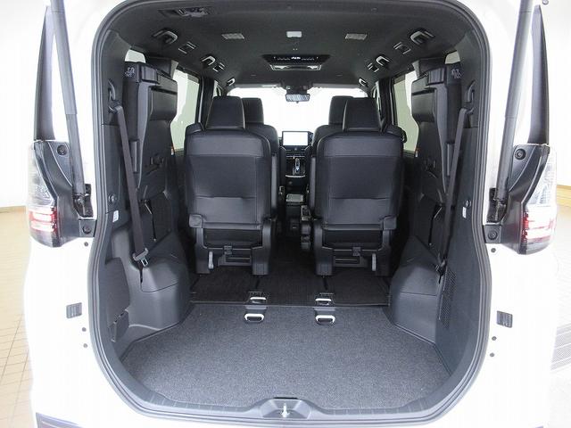 ヴォクシー ハイブリッドＳ－Ｚ　後席モニター　全方位モニタ　保証１年付き　走行距離無制限　トヨタ認定中古車　踏み間違い時加速抑制　ディスプレイオーディオ　ナビ　フルセグ　ＥＴＣ　ＬＥＤヘッドランプ　純正アルミホイール　電動リア（10枚目）