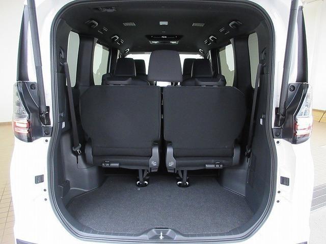 ヴォクシー ハイブリッドＳ－Ｚ　後席モニター　全方位モニタ　保証１年付き　走行距離無制限　トヨタ認定中古車　踏み間違い時加速抑制　ディスプレイオーディオ　ナビ　フルセグ　ＥＴＣ　ＬＥＤヘッドランプ　純正アルミホイール　電動リア（64枚目）