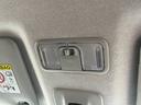 ルームランプで車内全体を明るく照らします♪