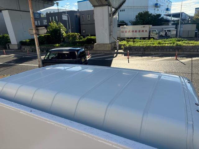 キャンター ＭＴ５　４．８トン　５トン　ワイドキャブ　荷台鉄板張り　５トンベース　８ｔ限定中型免許　車両重量３０３０ｋｇ　車両総重量７９９５ｋｇ　あゆみ掛　３方開　メッキパーツ　相調インパネ　ナビ　バックカメラ　ＴＶ　荷寸３５０×１９７×３８　外寸５３２×２１１×３８（45枚目）
