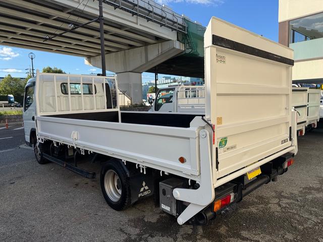 キャンター MT5 2トン 平ボディ パワーゲート 荷台鉄板張り 極東パワーゲート アーム式 ロープフック 3方開 あおり開封補助装置 タンク100L アドブルー キーレス 8t限定中型免許 車両重量2990kg 車両総重量5155kg 荷寸435×208×38(10枚目)
