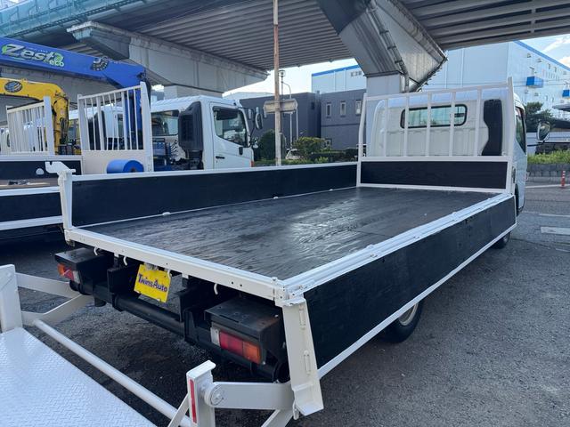 キャンター MT5 2トン 平ボディ パワーゲート 荷台鉄板張り 極東パワーゲート アーム式 ロープフック 3方開 あおり開封補助装置 タンク100L アドブルー キーレス 8t限定中型免許 車両重量2990kg 車両総重量5155kg 荷寸435×208×38(30枚目)