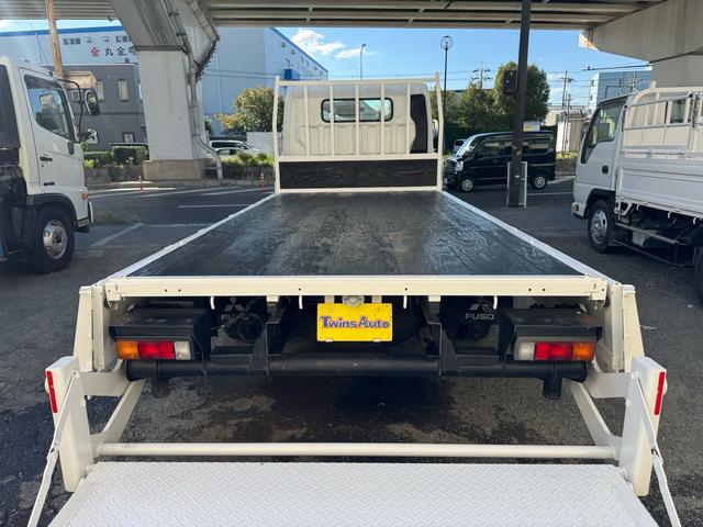 キャンター MT5 2トン 平ボディ パワーゲート 荷台鉄板張り 極東パワーゲート アーム式 ロープフック 3方開 あおり開封補助装置 タンク100L アドブルー キーレス 8t限定中型免許 車両重量2990kg 車両総重量5155kg 荷寸435×208×38(32枚目)