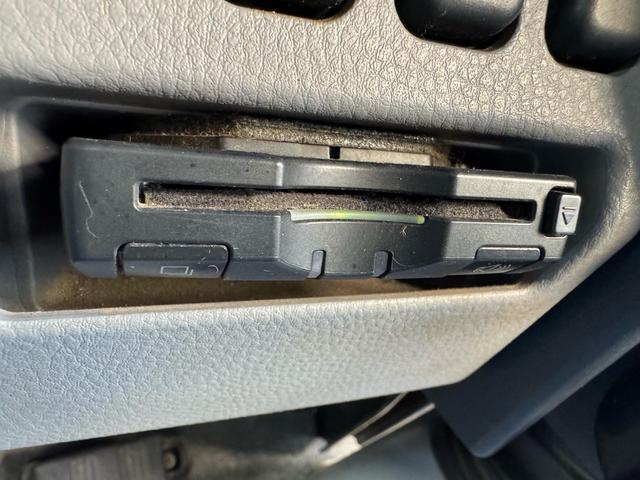 キャンター AT 2トン Wキャブ ワイドロング 荷台板張り 荷台塗装済 ナビ リアヒーター・クーラー ダブルエアコン 両側電格ミラー 乗車定員7人 ETC 8t限定中型免許 車両重量2870kg 車両総重量5255kg 荷寸335×191×38 外寸618×200×226(20枚目)