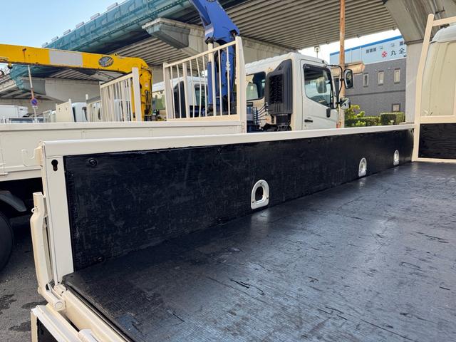 キャンター AT 2トン Wキャブ ワイドロング 荷台板張り 荷台塗装済 ナビ リアヒーター・クーラー ダブルエアコン 両側電格ミラー 乗車定員7人 ETC 8t限定中型免許 車両重量2870kg 車両総重量5255kg 荷寸335×191×38 外寸618×200×226(34枚目)