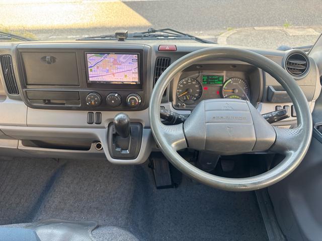 キャンター AT 2トン Wキャブ ワイドロング 荷台板張り 荷台塗装済 ナビ リアヒーター・クーラー ダブルエアコン 両側電格ミラー 乗車定員7人 ETC 8t限定中型免許 車両重量2870kg 車両総重量5255kg 荷寸335×191×38 外寸618×200×226(49枚目)