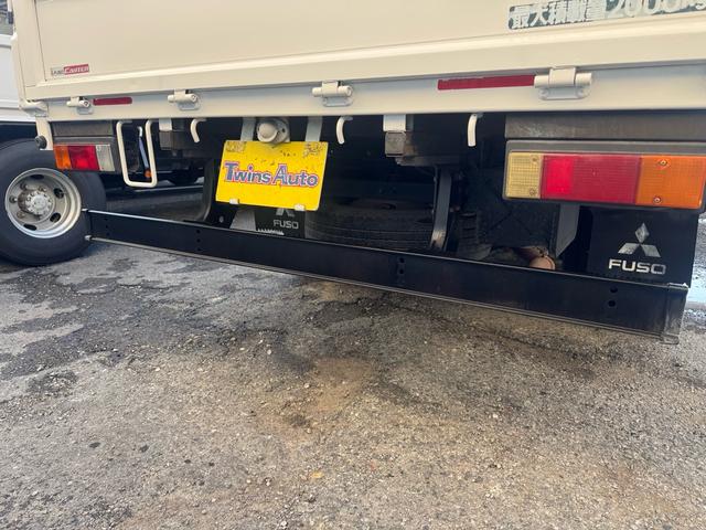キャンター AT 2トン Wキャブ ワイドロング 荷台板張り 荷台塗装済 ナビ リアヒーター・クーラー ダブルエアコン 両側電格ミラー 乗車定員7人 ETC 8t限定中型免許 車両重量2870kg 車両総重量5255kg 荷寸335×191×38 外寸618×200×226(62枚目)