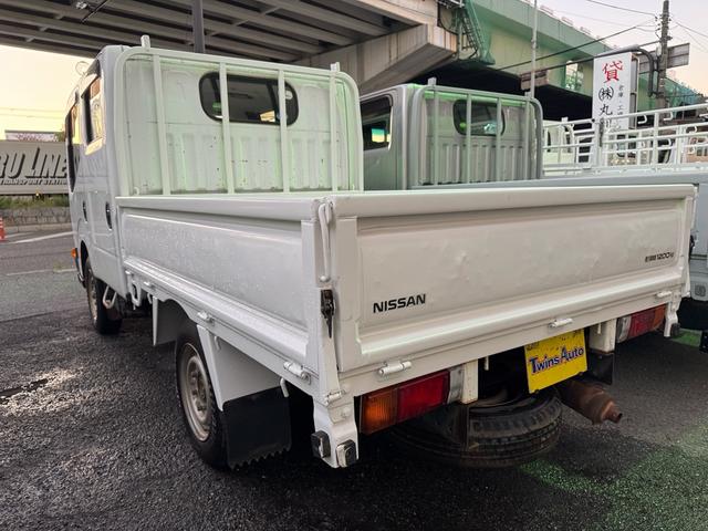 アトラストラック ＡＴ　１．２トン　低床　Ｗキャブ　荷台標準　荷台塗装済　電格格納ミラー　リアシングルタイヤ　ガソリン　乗車定員６人　普通免許対応　ＥＴＣ　車両重量１７３０ｋｇ　車両総重量３２６０ｋｇ　外寸４６８×１６９×１９９　荷寸２０９×１６１×３８（9枚目）