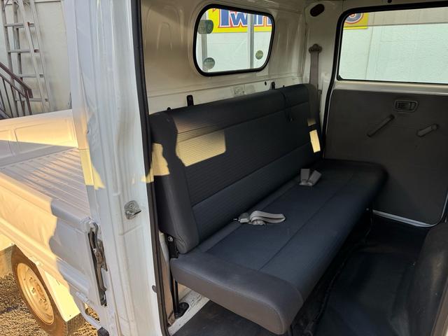 アトラストラック ＡＴ　１．２トン　低床　Ｗキャブ　荷台標準　荷台塗装済　電格格納ミラー　リアシングルタイヤ　ガソリン　乗車定員６人　普通免許対応　ＥＴＣ　車両重量１７３０ｋｇ　車両総重量３２６０ｋｇ　外寸４６８×１６９×１９９　荷寸２０９×１６１×３８（13枚目）