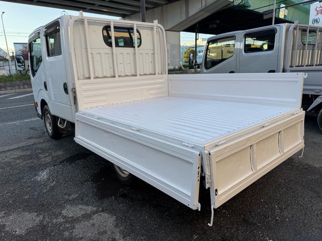 アトラストラック ＡＴ　１．２トン　低床　Ｗキャブ　荷台標準　荷台塗装済　電格格納ミラー　リアシングルタイヤ　ガソリン　乗車定員６人　普通免許対応　ＥＴＣ　車両重量１７３０ｋｇ　車両総重量３２６０ｋｇ　外寸４６８×１６９×１９９　荷寸２０９×１６１×３８（27枚目）