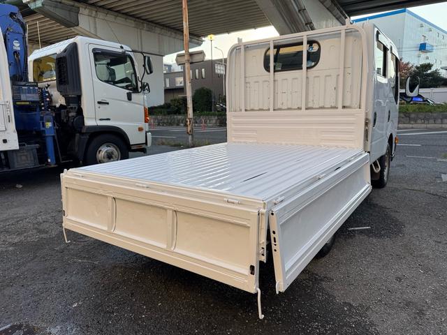 アトラストラック ＡＴ　１．２トン　低床　Ｗキャブ　荷台標準　荷台塗装済　電格格納ミラー　リアシングルタイヤ　ガソリン　乗車定員６人　普通免許対応　ＥＴＣ　車両重量１７３０ｋｇ　車両総重量３２６０ｋｇ　外寸４６８×１６９×１９９　荷寸２０９×１６１×３８（29枚目）