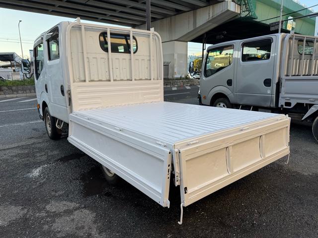 アトラストラック ＡＴ　１．２トン　低床　Ｗキャブ　荷台標準　荷台塗装済　電格格納ミラー　リアシングルタイヤ　ガソリン　乗車定員６人　普通免許対応　ＥＴＣ　車両重量１７３０ｋｇ　車両総重量３２６０ｋｇ　外寸４６８×１６９×１９９　荷寸２０９×１６１×３８（30枚目）