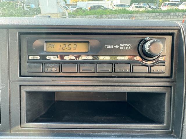 キャンター ＡＴ　３ｔ　平ボディ　荷台鉄板張り　３方開　荷台鉄板張り　ロープ穴５か所　電格格納ミラー　ドライブレコーダー　あおり止めチェーン付き　エンジン型式４Ｐ１０　車両総重量５４９５ｋｇ　荷寸３１０×１６０×３８　外寸４６９×１６９×１９９（15枚目）