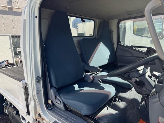 キャンター MT5 2トン 全低床平ボディ 標準ボディ 荷台板張り ナビ Bluetooth TV 前後ドライブレコーダー 電格格納ミラー 5t限定準中型免許 車両重量2160kg 車両総重量4325kg 荷寸312×160×197 外寸469×169×197(9枚目)