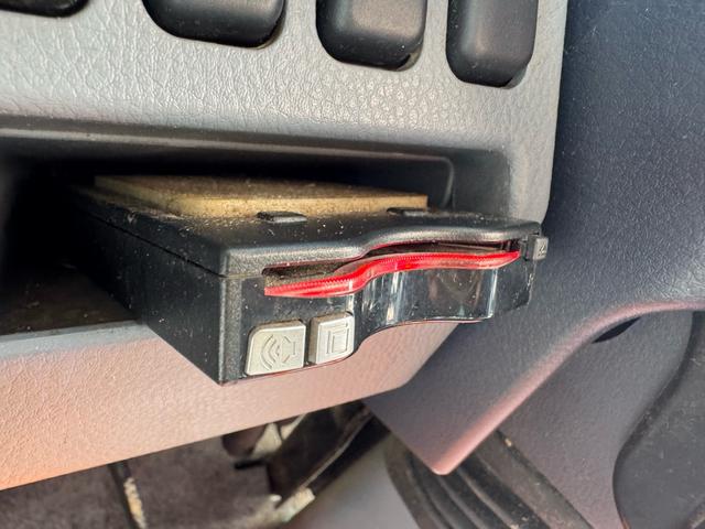 キャンター MT5 2トン 全低床平ボディ 標準ボディ 荷台板張り ナビ Bluetooth TV 前後ドライブレコーダー 電格格納ミラー 5t限定準中型免許 車両重量2160kg 車両総重量4325kg 荷寸312×160×197 外寸469×169×197(20枚目)