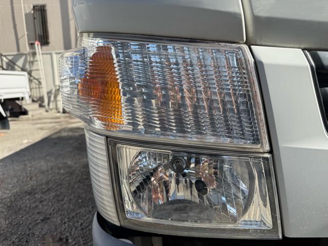 キャンター MT5 2トン 全低床平ボディ 標準ボディ 荷台板張り ナビ Bluetooth TV 前後ドライブレコーダー 電格格納ミラー 5t限定準中型免許 車両重量2160kg 車両総重量4325kg 荷寸312×160×197 外寸469×169×197(22枚目)