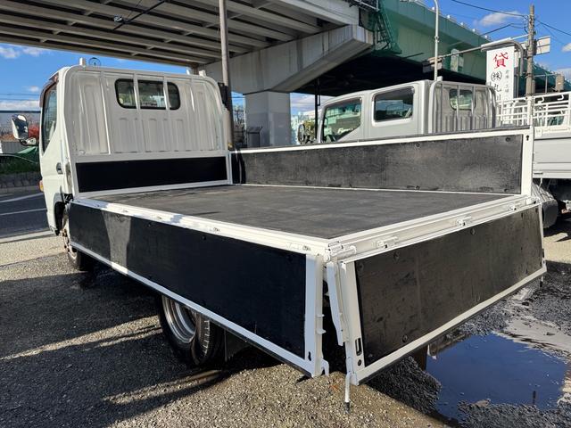 キャンター MT5 2トン 全低床平ボディ 標準ボディ 荷台板張り ナビ Bluetooth TV 前後ドライブレコーダー 電格格納ミラー 5t限定準中型免許 車両重量2160kg 車両総重量4325kg 荷寸312×160×197 外寸469×169×197(26枚目)