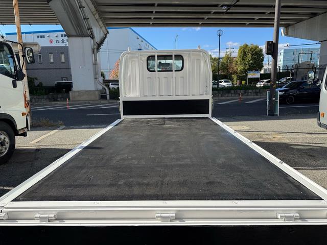 キャンター MT5 2トン 全低床平ボディ 標準ボディ 荷台板張り ナビ Bluetooth TV 前後ドライブレコーダー 電格格納ミラー 5t限定準中型免許 車両重量2160kg 車両総重量4325kg 荷寸312×160×197 外寸469×169×197(30枚目)