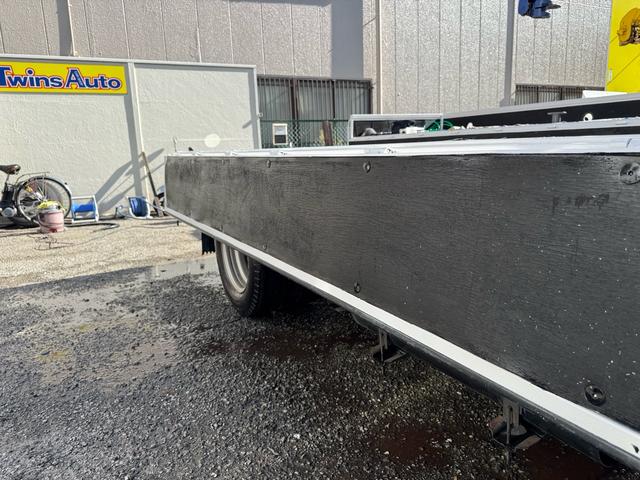 キャンター MT5 2トン 全低床平ボディ 標準ボディ 荷台板張り ナビ Bluetooth TV 前後ドライブレコーダー 電格格納ミラー 5t限定準中型免許 車両重量2160kg 車両総重量4325kg 荷寸312×160×197 外寸469×169×197(39枚目)