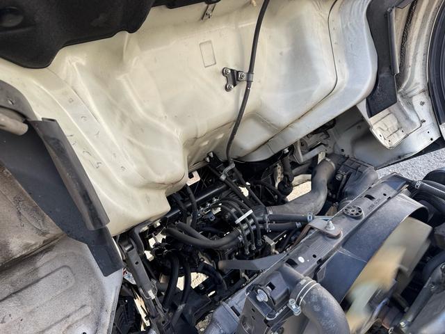 キャンター MT5 2トン 全低床平ボディ 標準ボディ 荷台板張り ナビ Bluetooth TV 前後ドライブレコーダー 電格格納ミラー 5t限定準中型免許 車両重量2160kg 車両総重量4325kg 荷寸312×160×197 外寸469×169×197(67枚目)