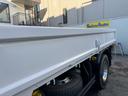 ＭＴ５　４．８トン　５トン　ワイドキャブ　荷台鉄板張り　５トンベース　８ｔ限定中型免許　車両重量３０３０ｋｇ　車両総重量７９９５ｋｇ　あゆみ掛　３方開　メッキパーツ　相調インパネ　ナビ　バックカメラ　ＴＶ　荷寸３５０×１９７×３８　外寸５３２×２１１×３８（40枚目）