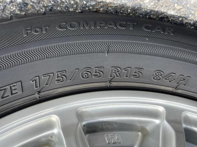 アクア S 保証書/EBD付ABS/横滑り防止装置/アイドリングストップ/エアバッグ 運転席/エアバッグ 助手席/アルミホイール 社外 15インチ/パワーウインドウ/キーレスエントリー/オートエアコン(43枚目)