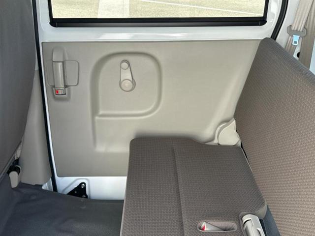 クリッパーバン ＤＸ　保証書／エマージェンシーブレーキ／車線逸脱防止支援システム／ＵＳＢジャック／ＥＢＤ付ＡＢＳ／横滑り防止装置／アイドリングストップ／禁煙車／衝突安全ボディ／パワーウインドウ／キーレスエントリー（21枚目）