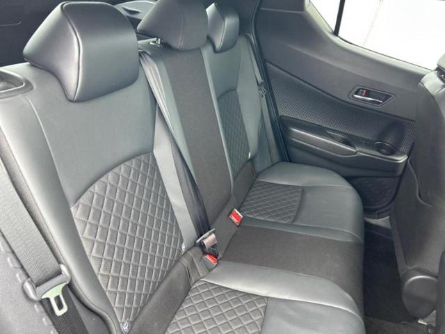 Ｃ－ＨＲ Ｇモードネロセーフティプラス２　新品タイヤ／ＴＲＤエアロ／保証書／ディスプレイオーディオ＋ナビ８インチ／トヨタセーフティセンス／シートヒーター　前席／パノラミックビューモニター／車線逸脱防止支援システム／シート　ハーフレザー　ＥＴＣ（5枚目）