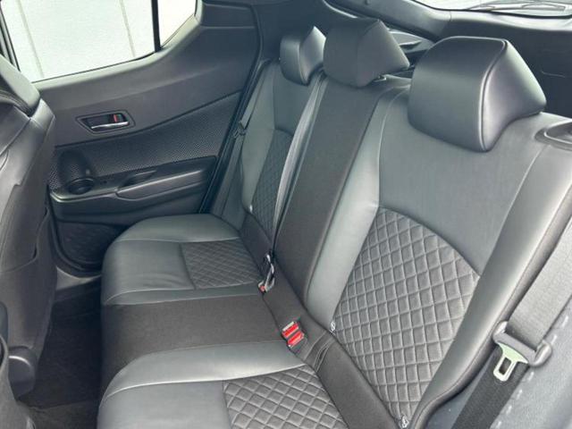Ｃ－ＨＲ Ｇモードネロセーフティプラス２　新品タイヤ／ＴＲＤエアロ／保証書／ディスプレイオーディオ＋ナビ８インチ／トヨタセーフティセンス／シートヒーター　前席／パノラミックビューモニター／車線逸脱防止支援システム／シート　ハーフレザー　ＥＴＣ（7枚目）